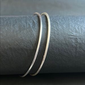 Set of two vintage dainty silver bangle bracelets